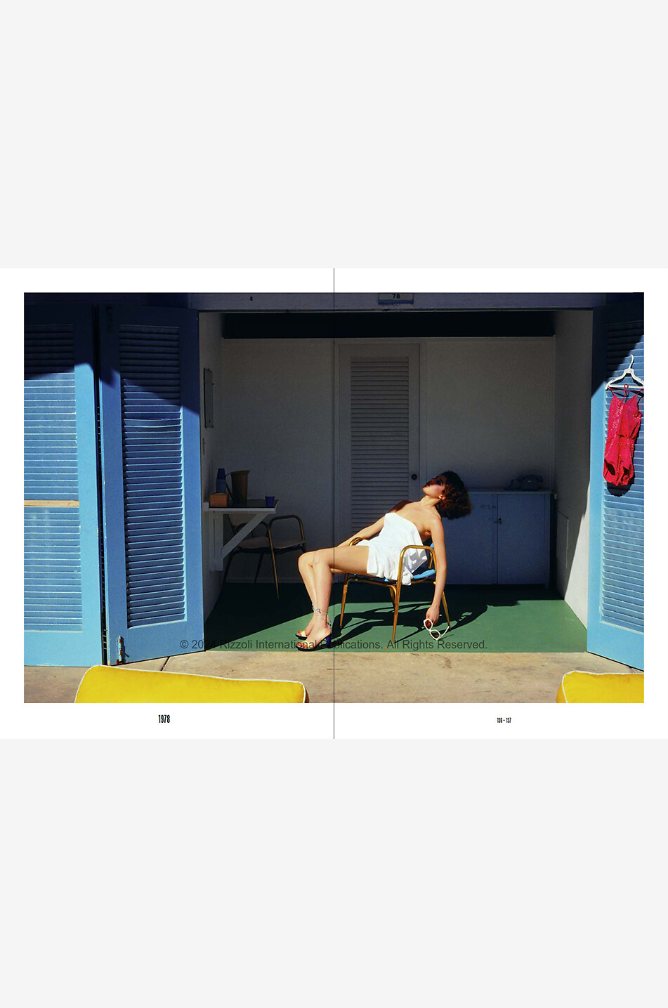 NEW MAGS Livre illustré Guy Bourdin for Charles Jourdan Maison VERT 5