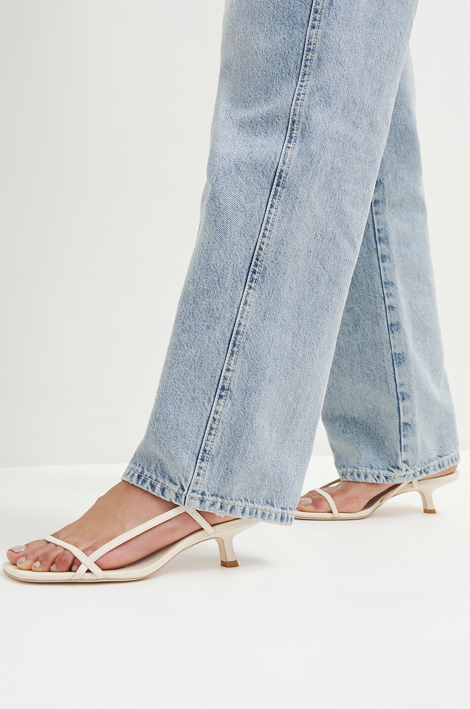 REFORMATION Absatzsandalen aus Glattleder Serenity 50 Damen WEISS 3