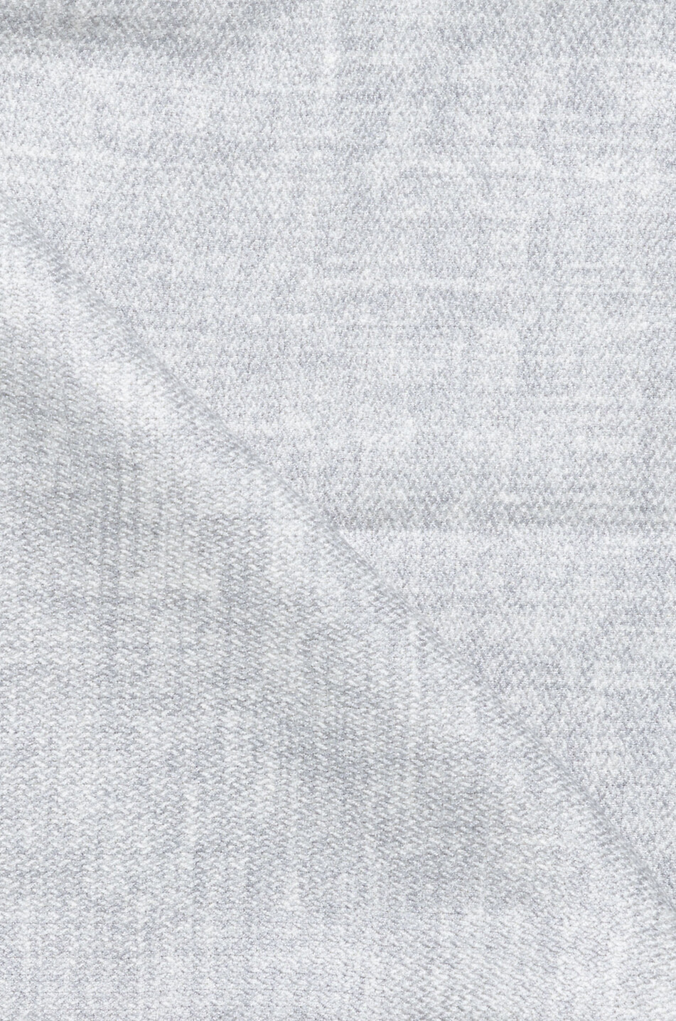 Reversible silk jacquard pocket square with geometric patterns