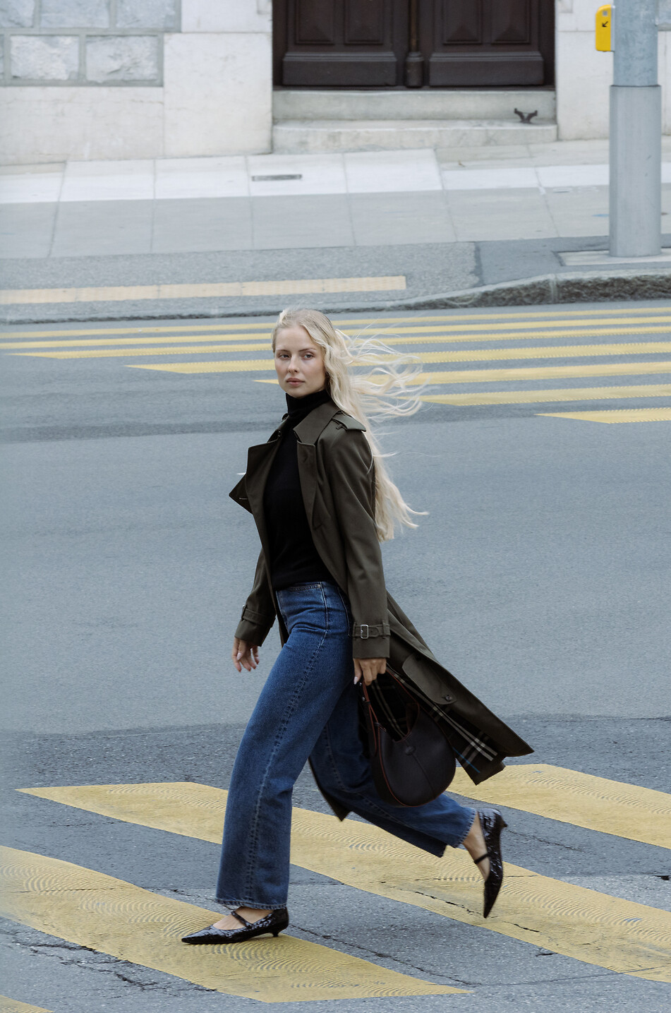 BONGÉNIE Babies à petit talon en cuir verni effet crocodile Hills 20 Femme NOIR 3