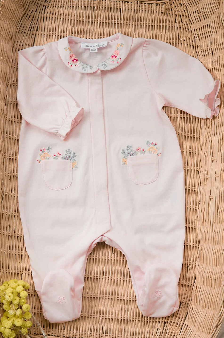 TARTINE ET CHOCOLAT Jersey-Baby-Strampelanzug mit Taschen und Blütenstickereien Baby ROSA 3