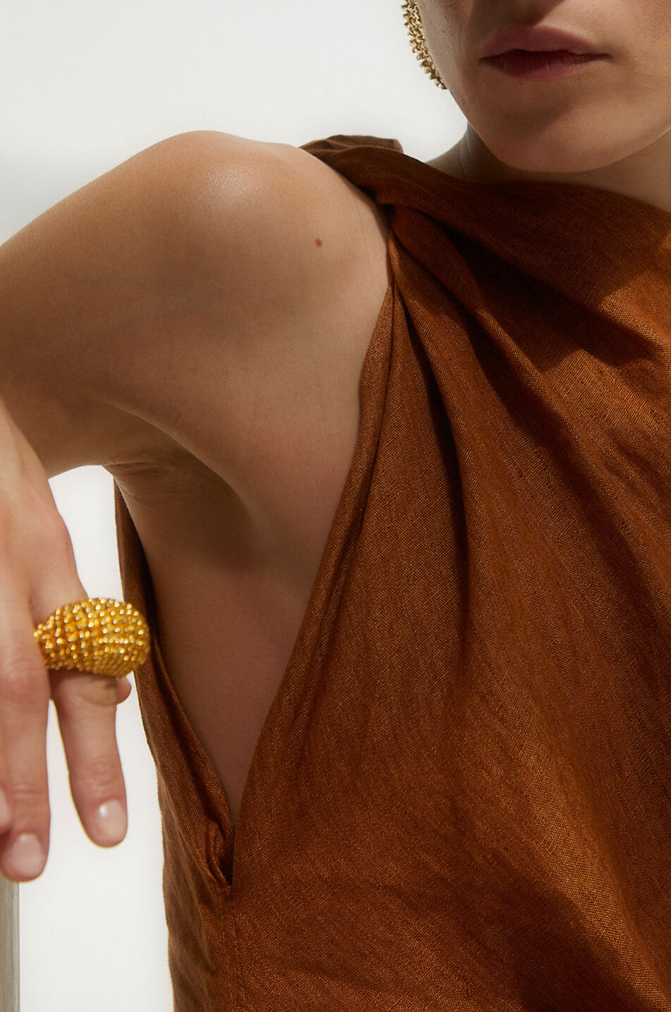 PAOLA SIGHINOLFI Epic textured gold-tone ring Women GOLDEN 5