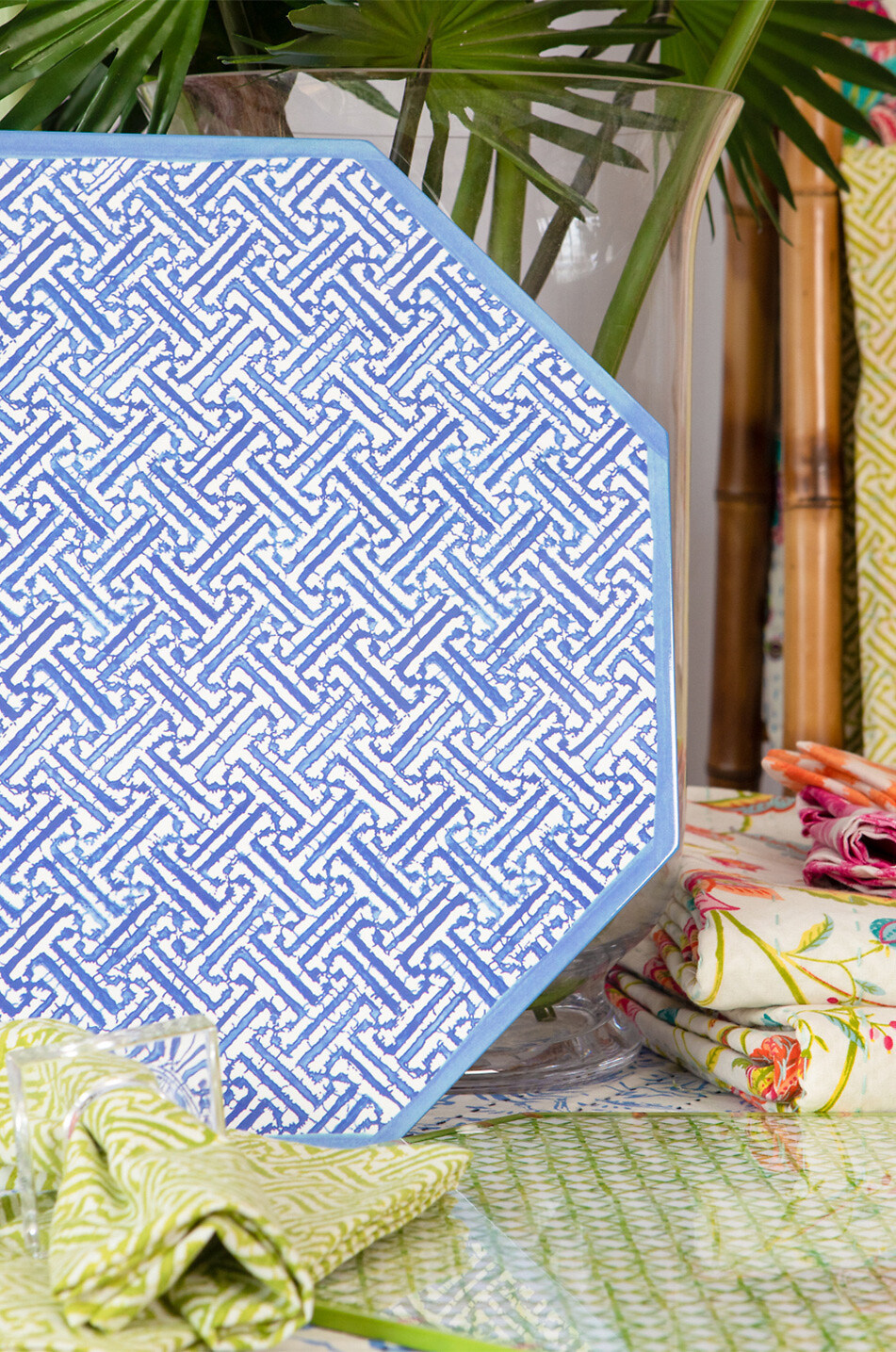 CASPARI Set de table octagonal en laque Fretwork Maison BLEU 3