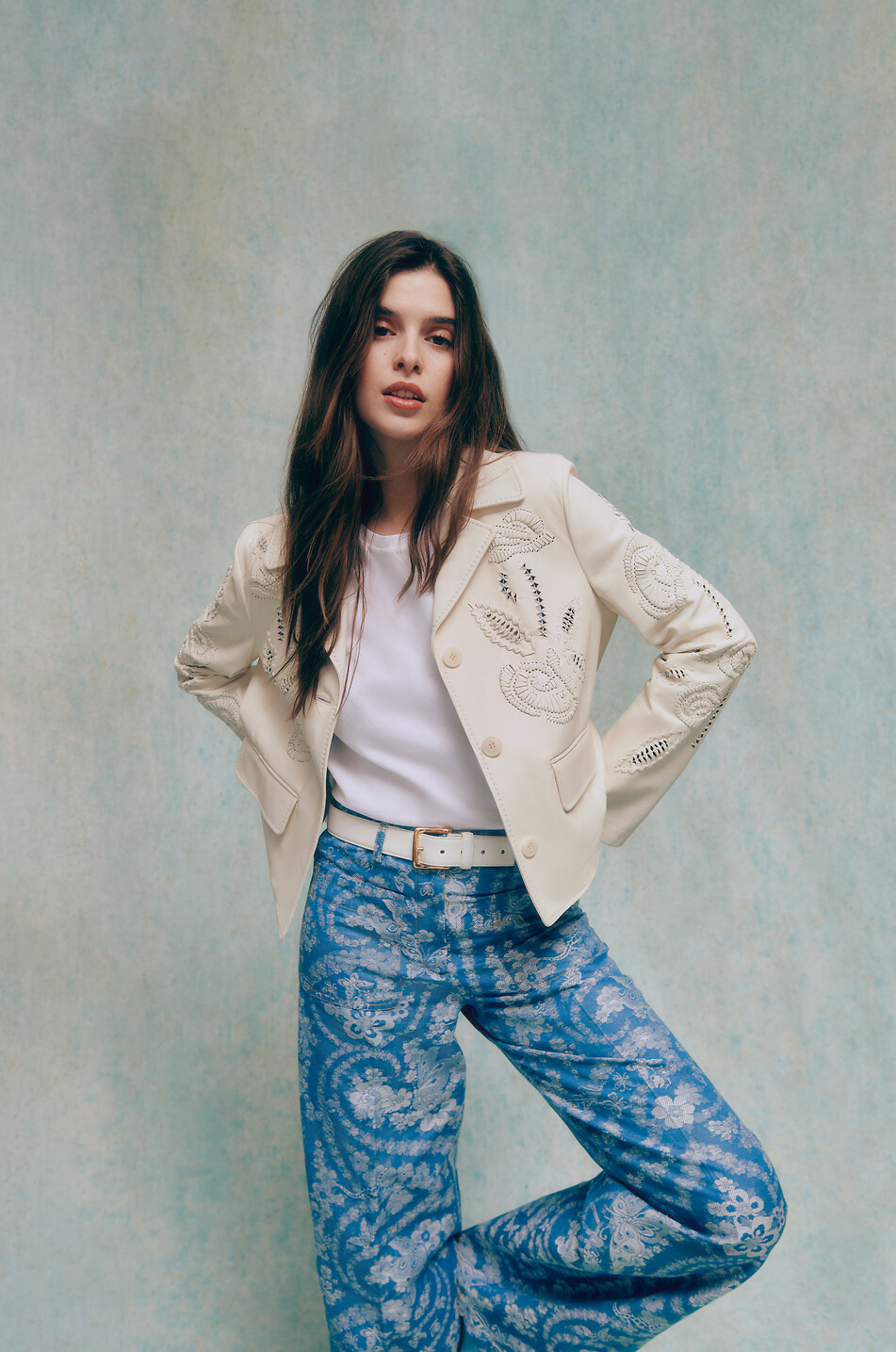 Pantalon large en jacquard fleuri