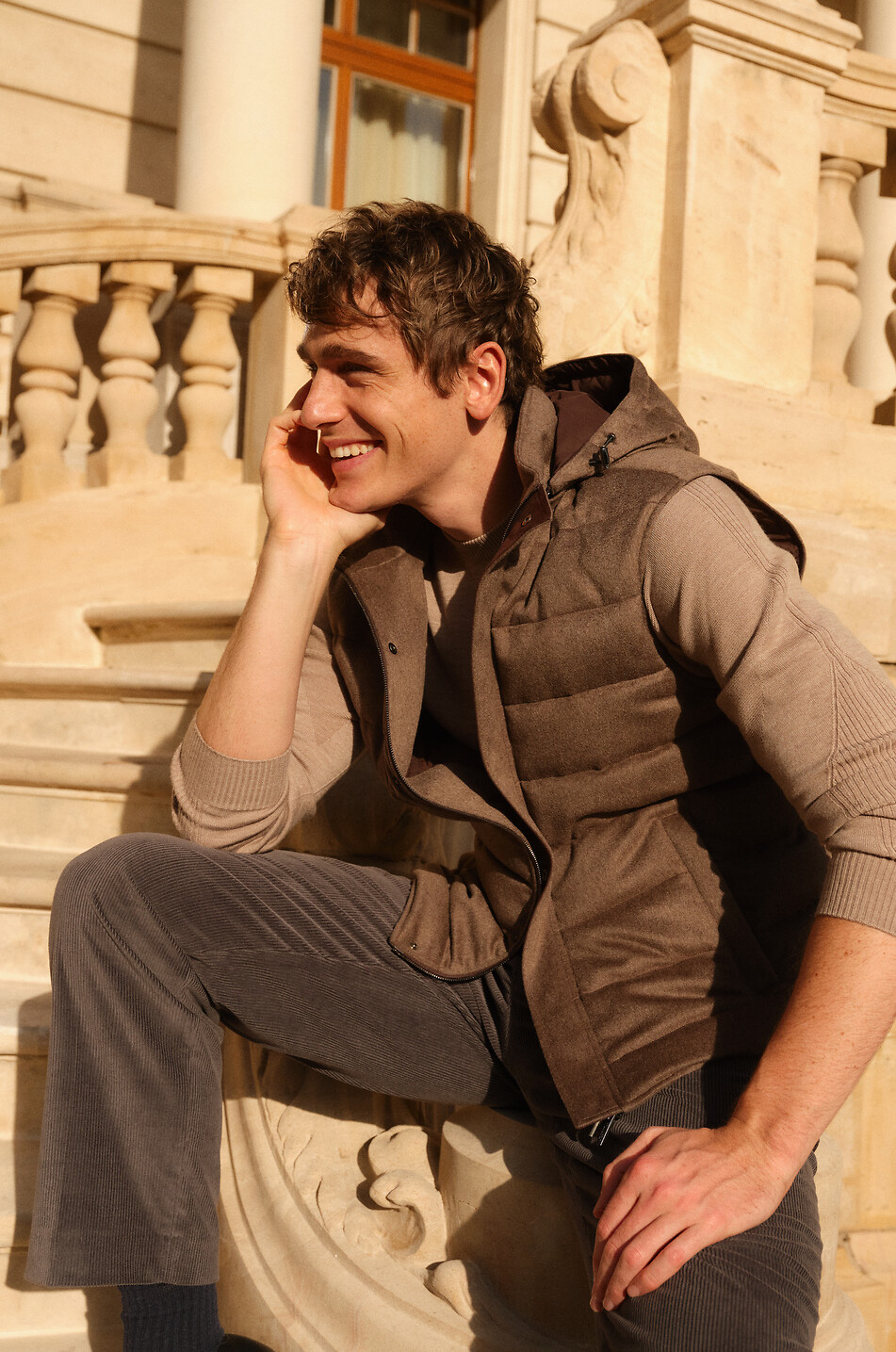 Pullover mit Rundhalsausschnitt und Raglanärmeln aus Wolle