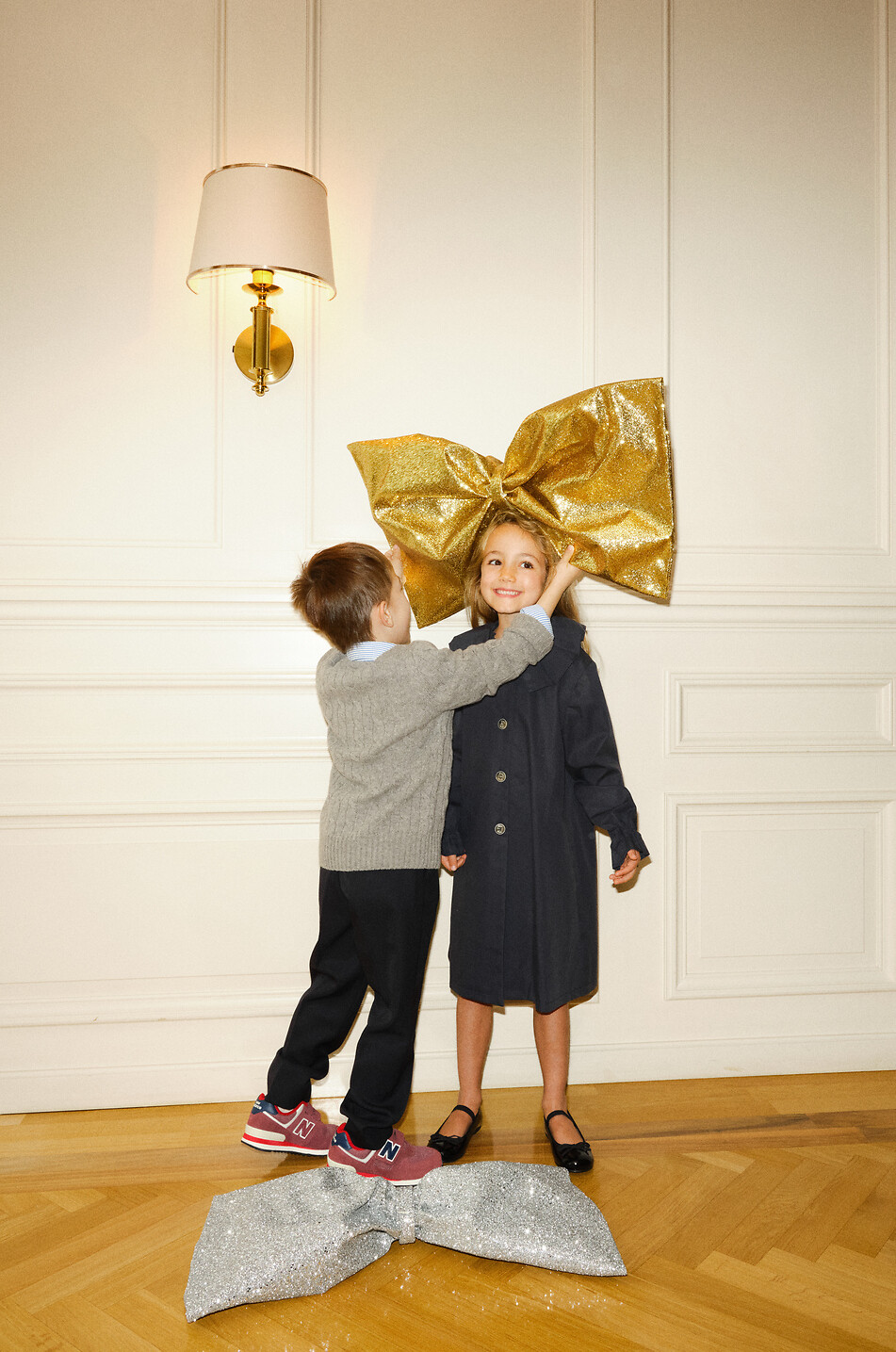 Ruffle collar A-line girl's trench coat
