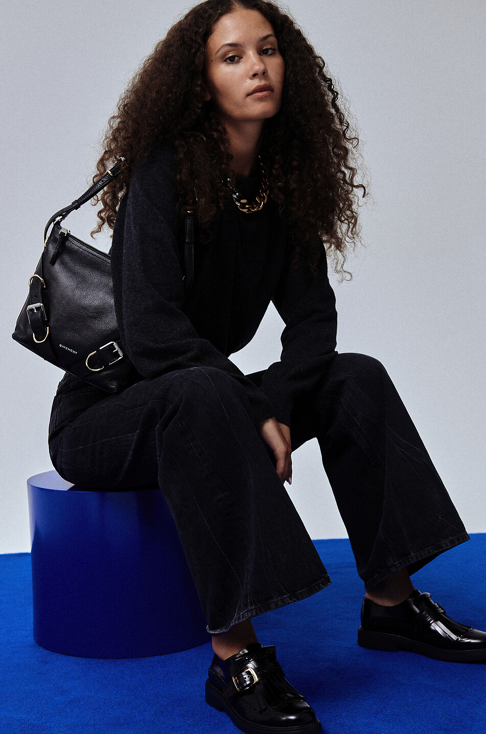 GIVENCHY Jean évasé taille baisse effiloché détail ceinture Voyou Femme NOIR 3