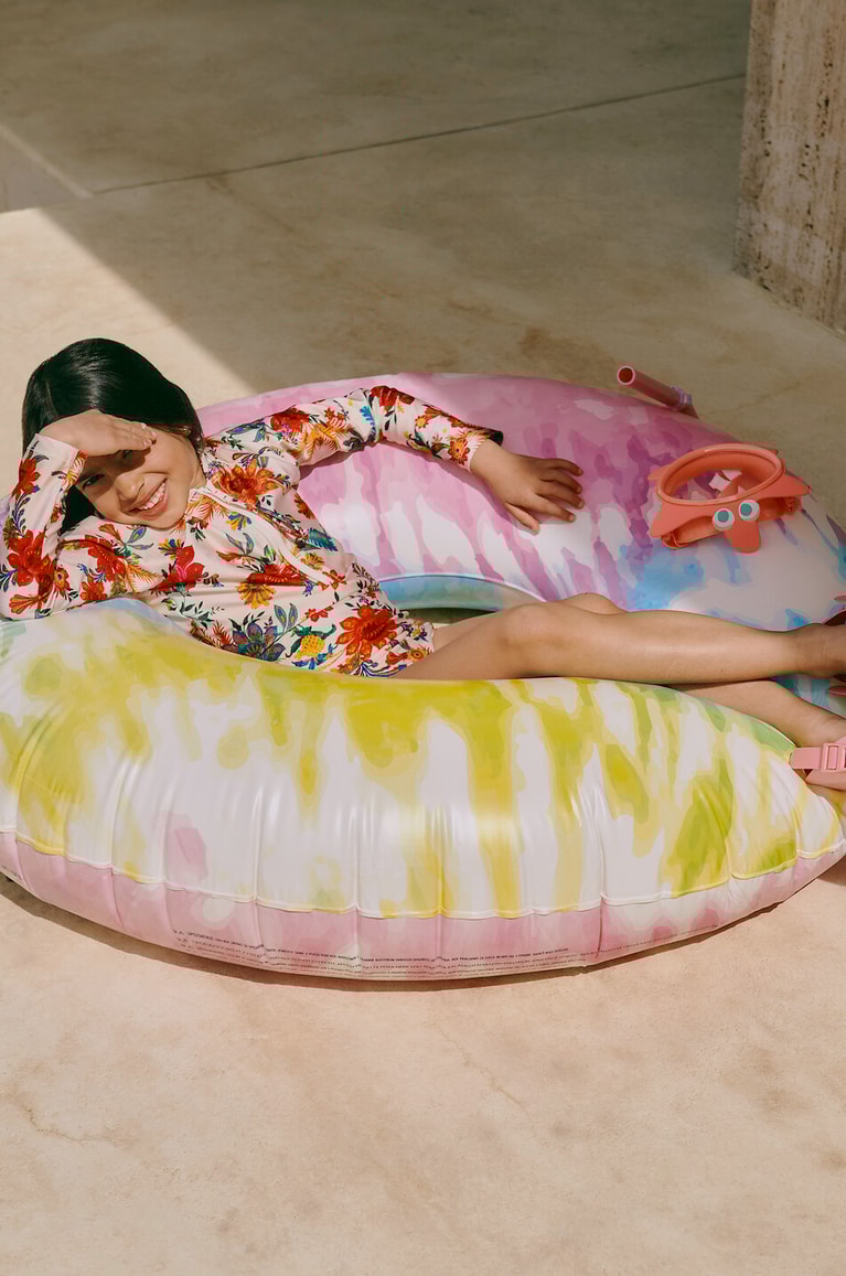 SUNNYLIFE Schwimmring Pool Ring Tie Dye Sorbet Haus BUNT 4