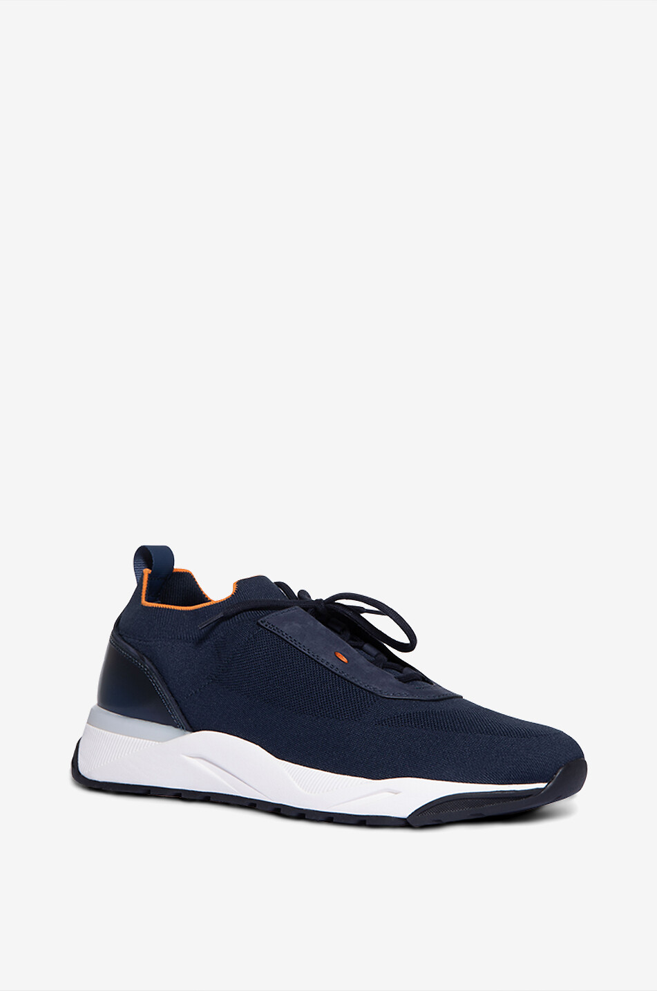 Low-top sneakers