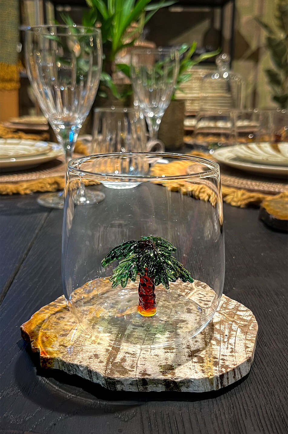 JF. THE REBORN HOME Wasserglas Haus BUNT 2