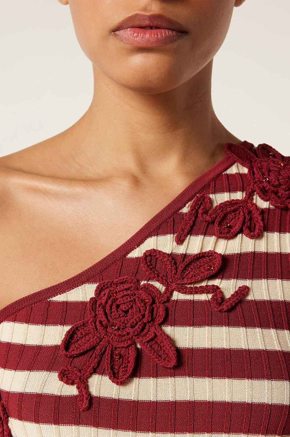 TRESSE PARIS Robe longue asymétrique en maille rayée Rinos Femme ROUGE 6