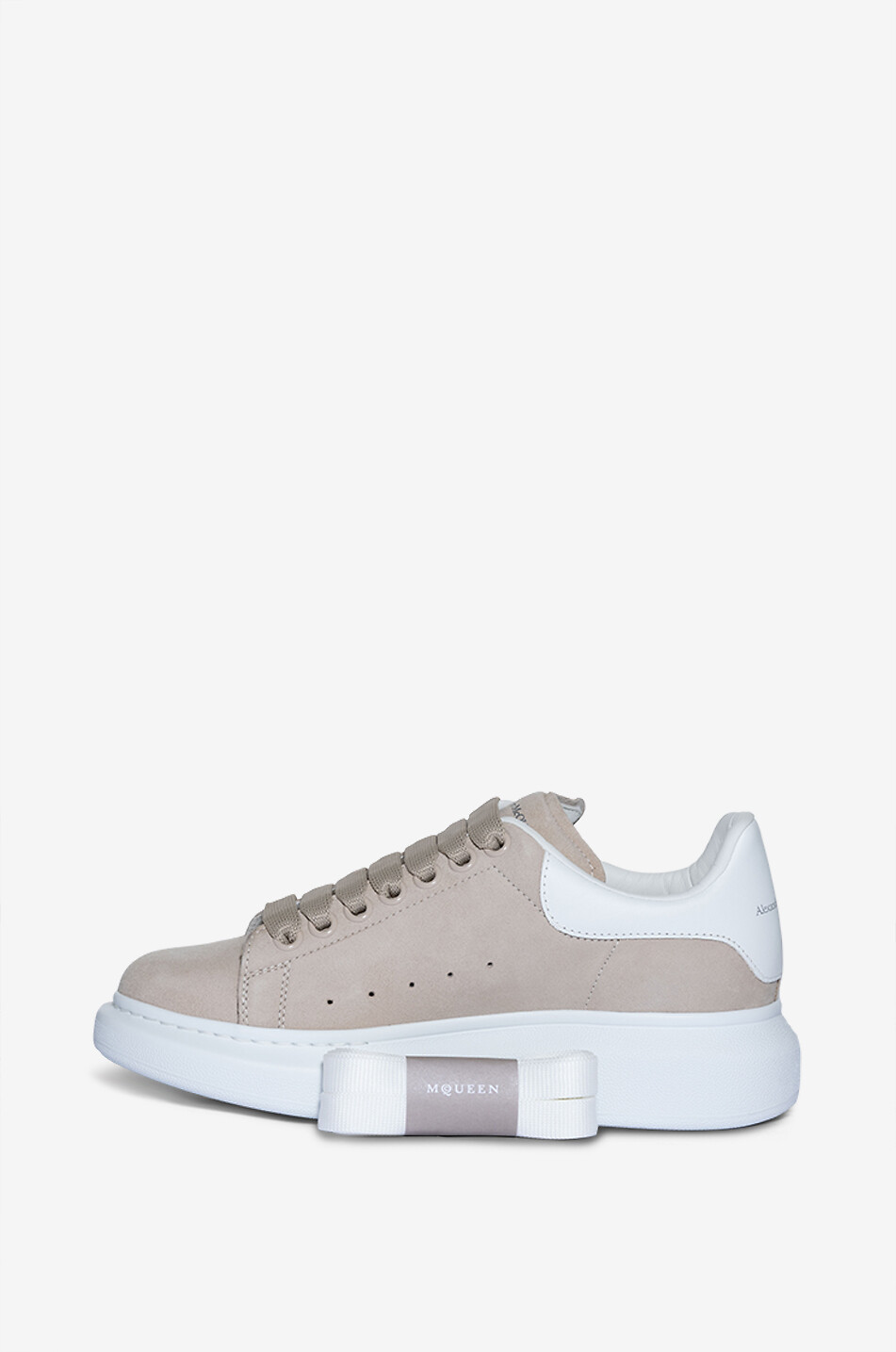 ALEXANDER McQUEEN Baskets basses à lacets en daim Oversize Femme BEIGE 3