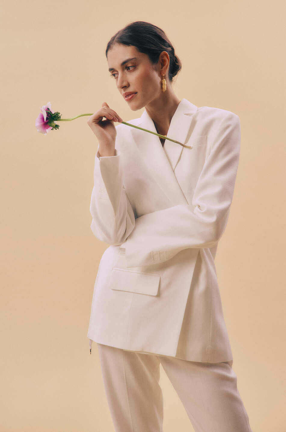 JACQUEMUS La veste Tibau double-breasted blazer Women WHITE 4