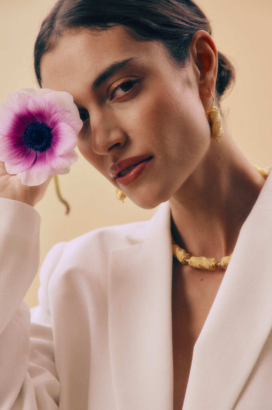 TOHUM Savanna Ruba chocker necklace Women GOLDEN 3