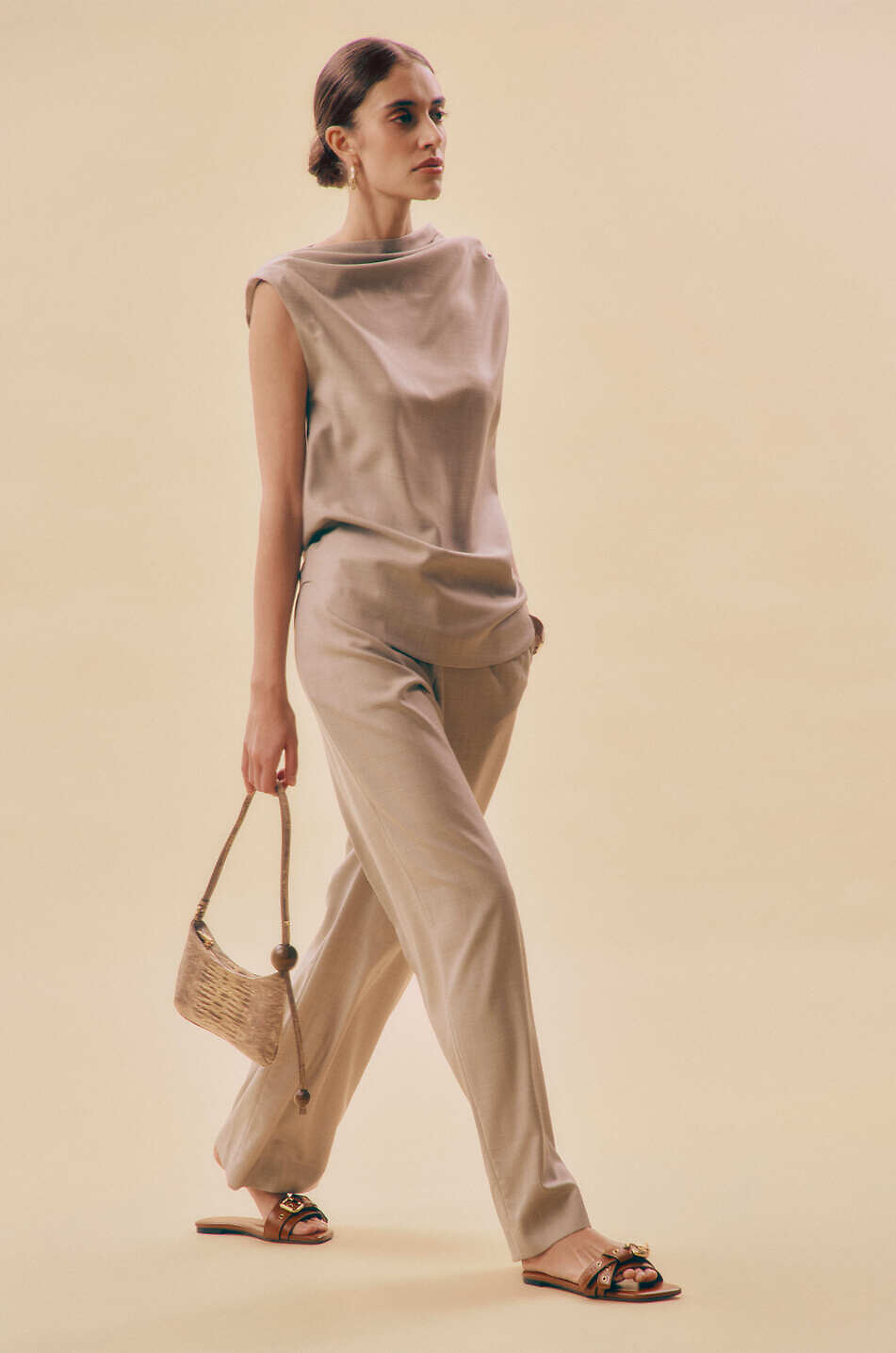 LOULOU STUDIO Top drapé sans manches en laine vierge Lyra Femme BEIGE 4