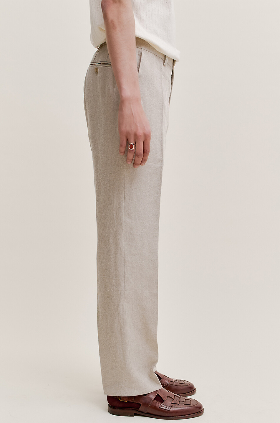 A KIND OF GUISE Relaxed Tailored linen trousers Men BEIGE 3