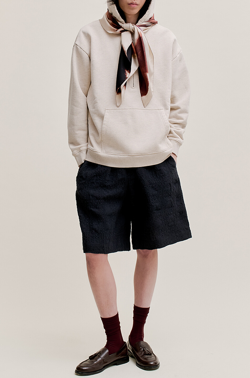 A KIND OF GUISE Saleh linen Bermuda shorts Men BLACK 3