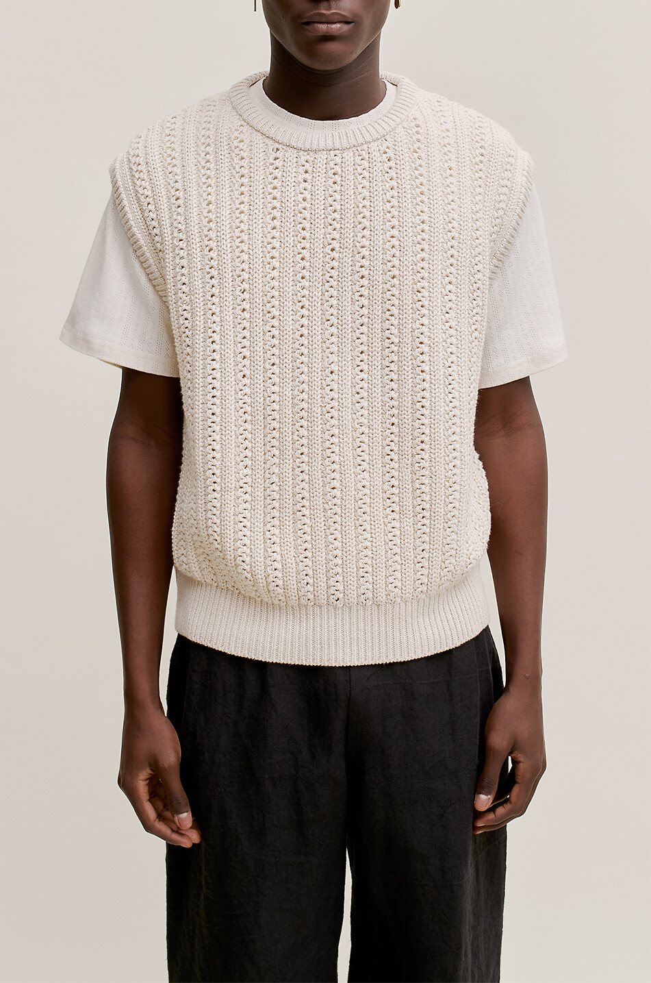 A KIND OF GUISE Pull ajouré sans manches Vinay Knit Vest Homme BLANC CASSE 3