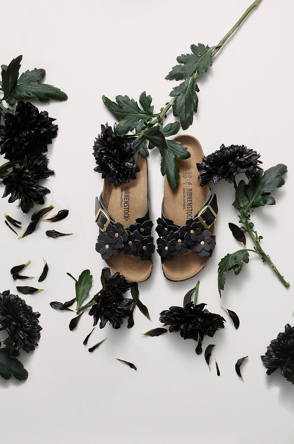 BIRKENSTOCK Mules plates en cuir motif fleurs Siena Femme NOIR 4