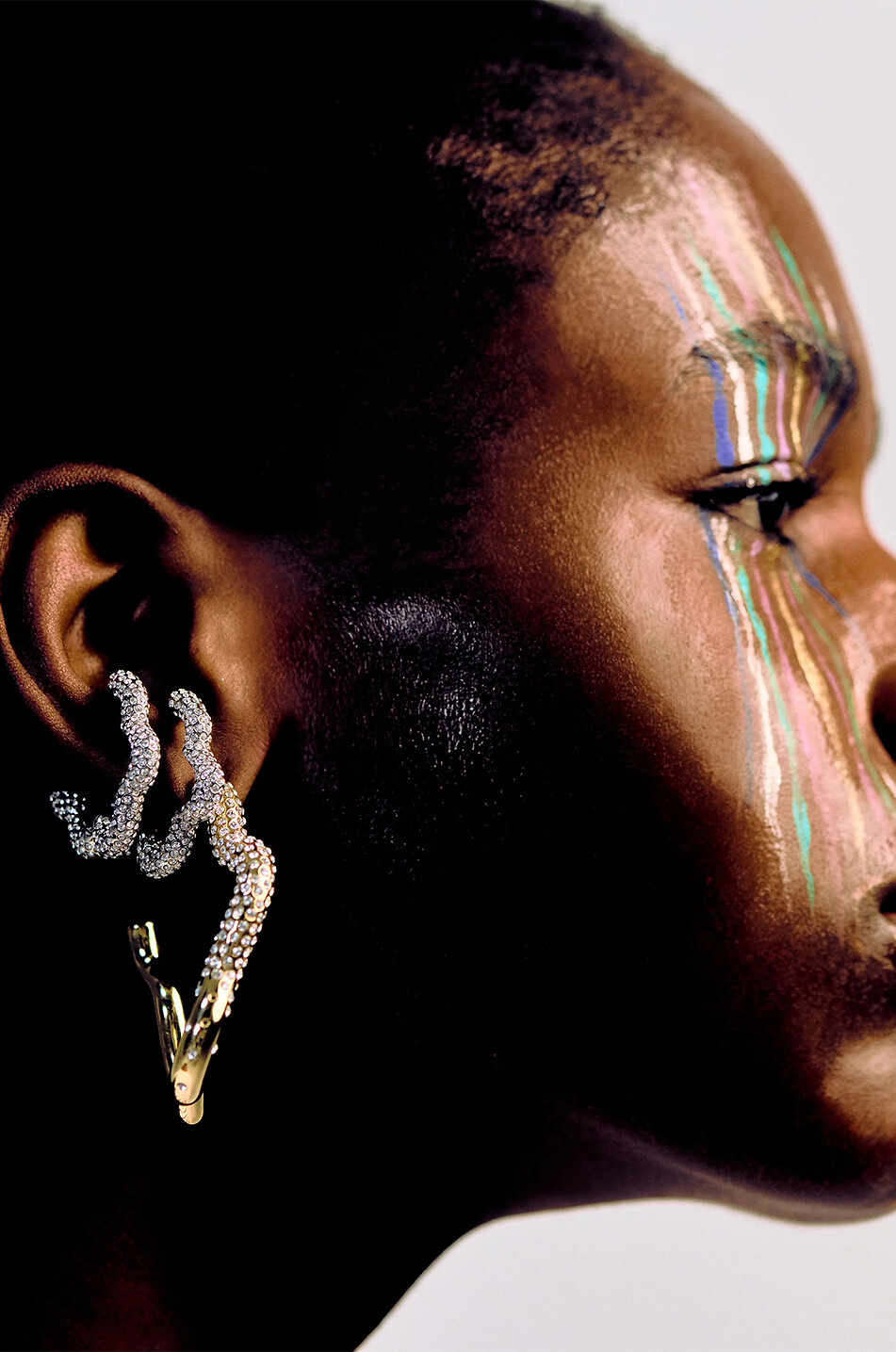 APOA Silberne Creolen mit Kristallen Abeer Damen SILBER 2