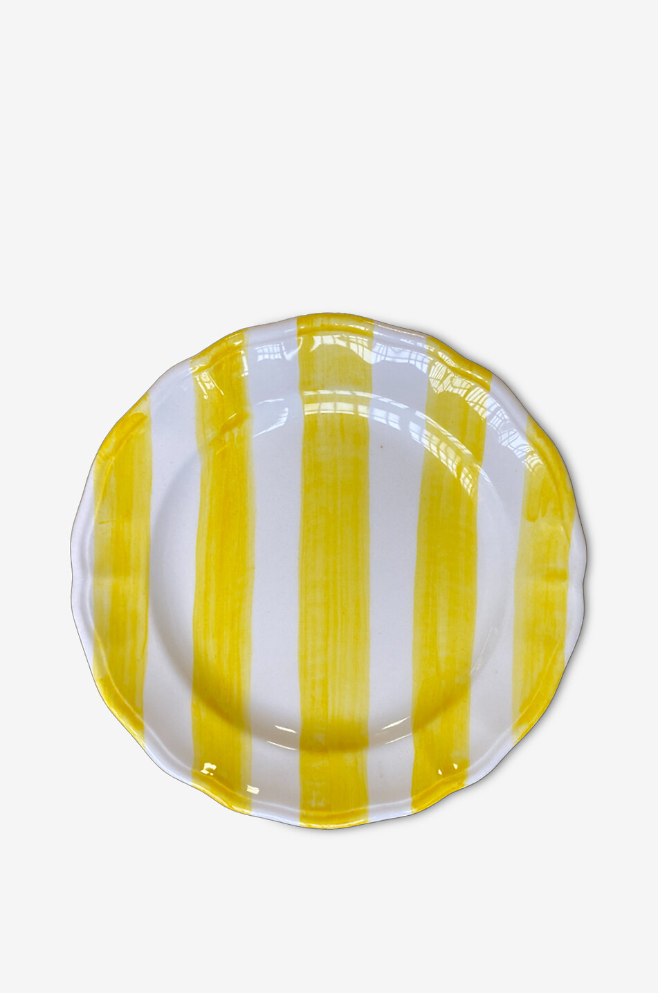 Ceramic plate with stripes
