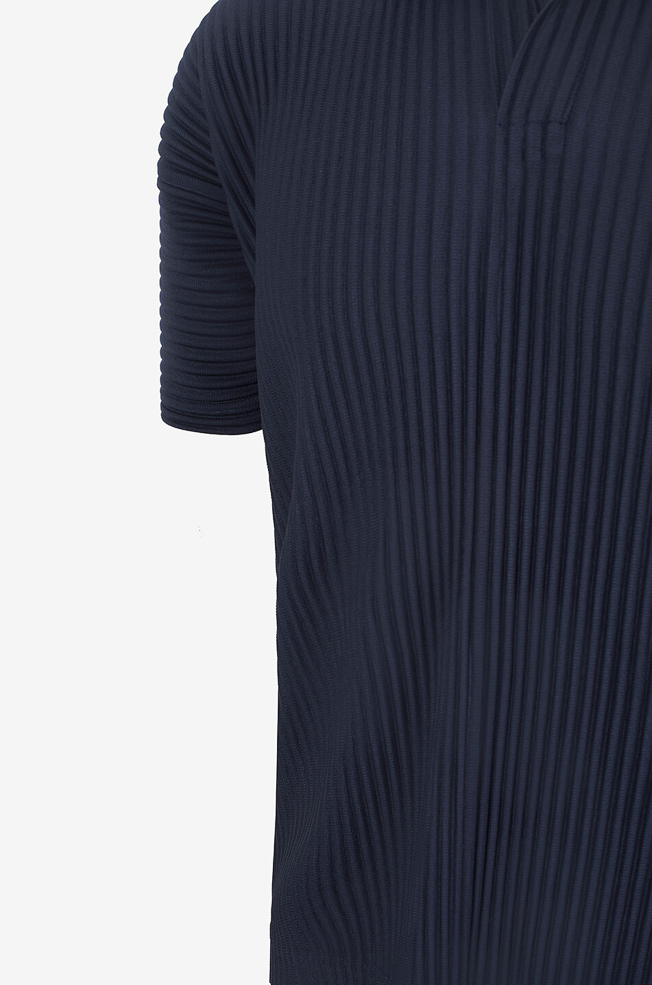 HOMME PLISSÉ ISSEY MIYAKE Basics short-sleeved pleat knit polo shirt Men DARK BLUE 3