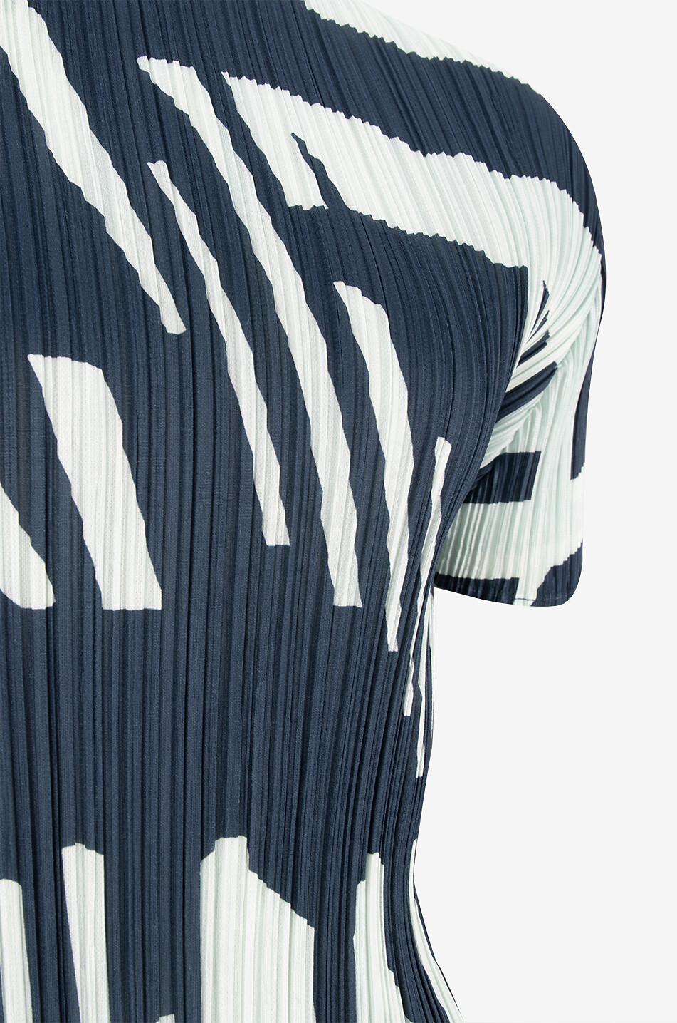 PLEATS PLEASE ISSEY MIYAKE Top plissé à manches courtes et col entonnoir Refraction Femme BLEU FONCE 3
