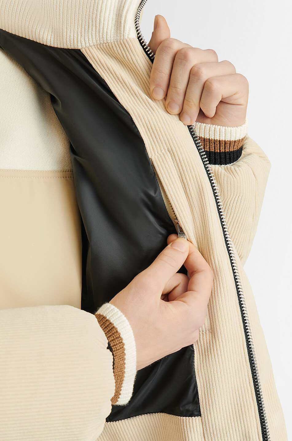 FUSALP Kurze Steppjacke aus Cordsamt Atila Velvet Herren CREMEFARBEN 9