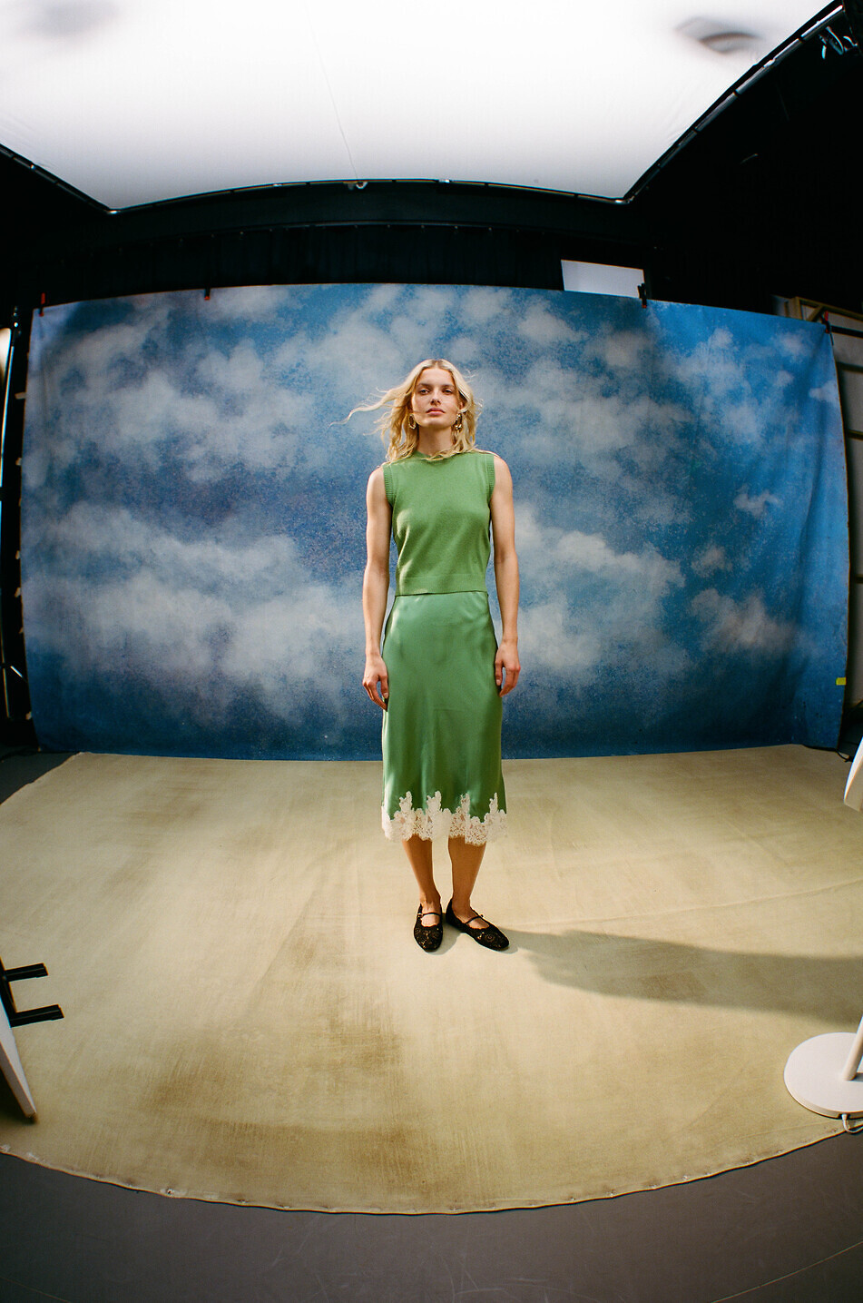 APOA Clous d'oreilles dorés à cristaux Zeynah Femme DORE 6