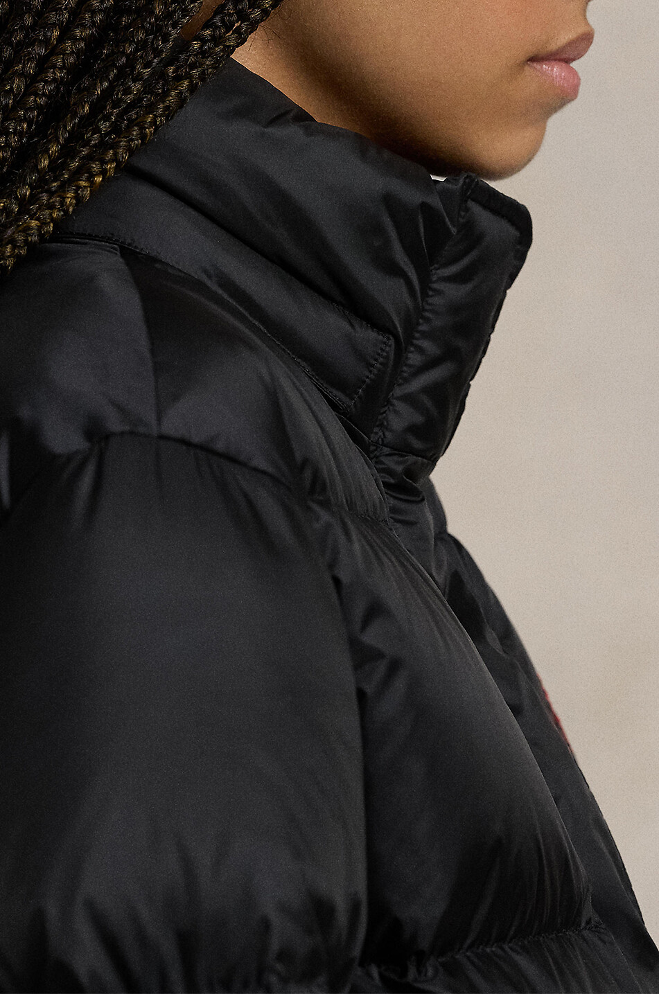 POLO RALPH LAUREN Wasserabweisende kurze Daunenjacke mit Kapuze Pony Damen SCHWARZ 5