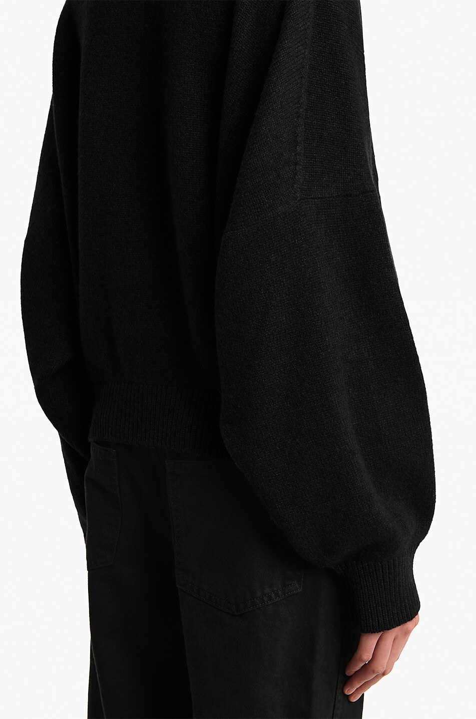 KHAITE Wolfe relaxed cashmere crewneck jumper Women BLACK 4
