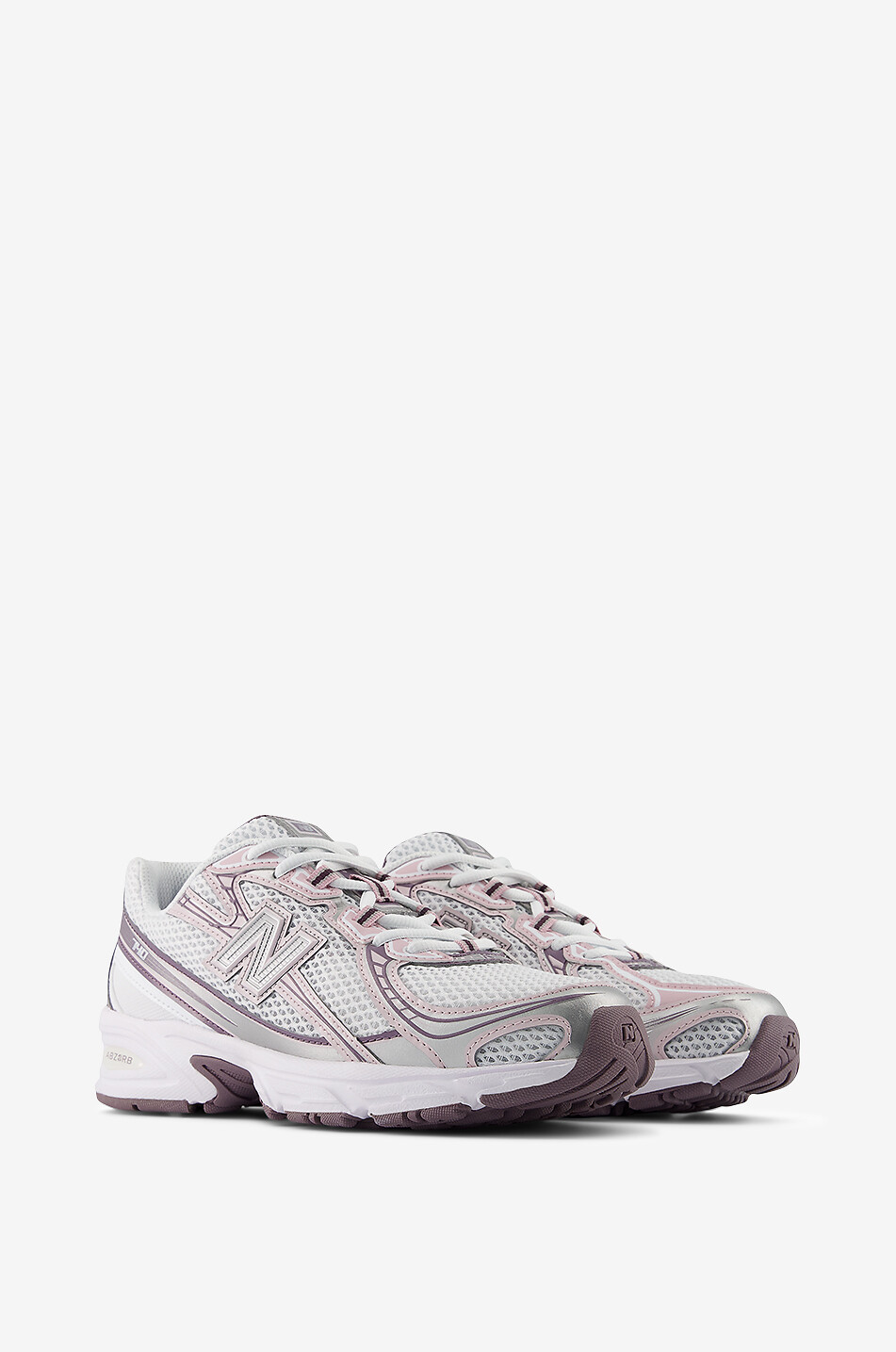 Niedrige Sneakers 740