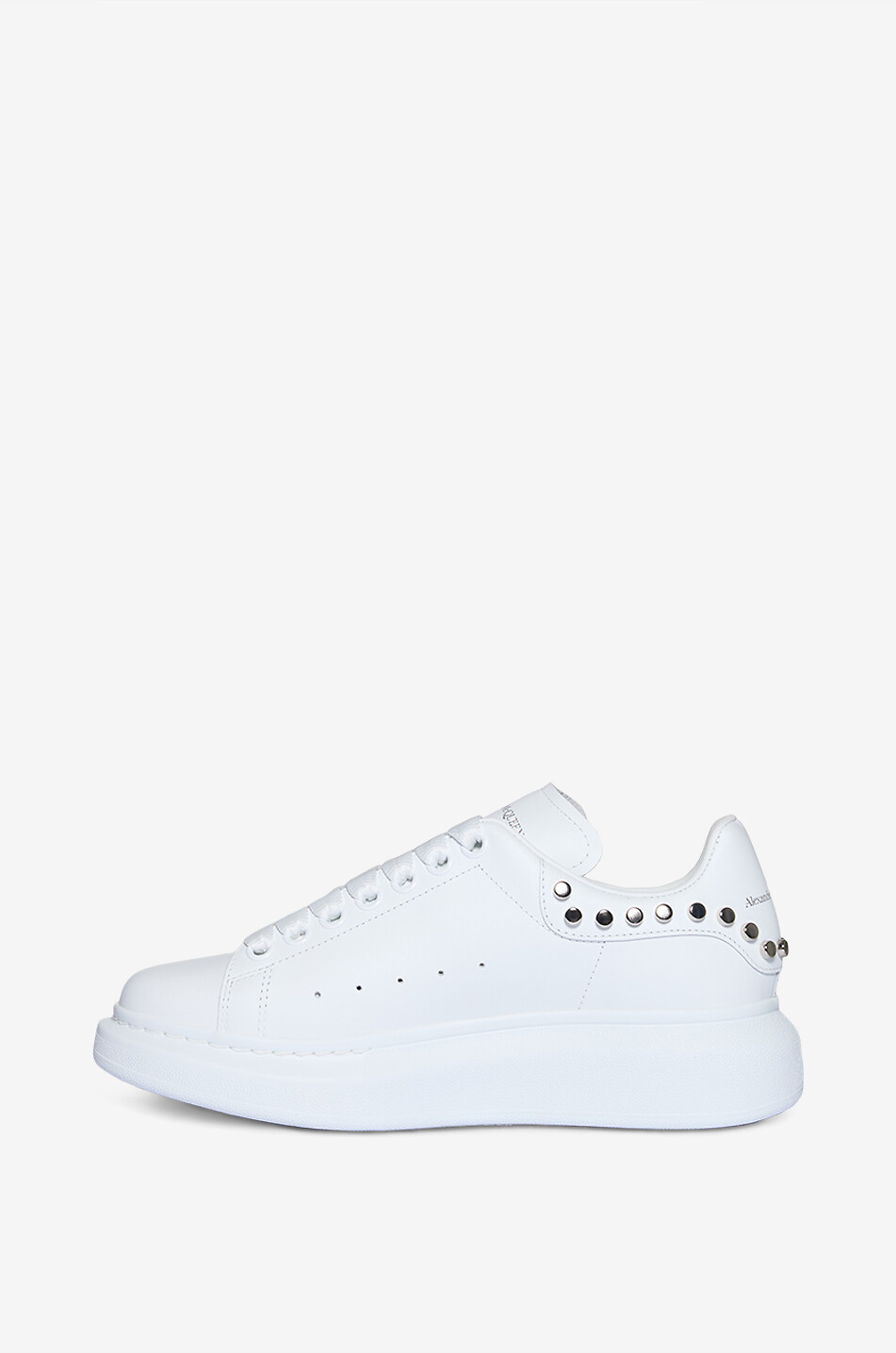ALEXANDER McQUEEN Baskets en cuir lisse ornées de clous Oversized Femme BLANC 3