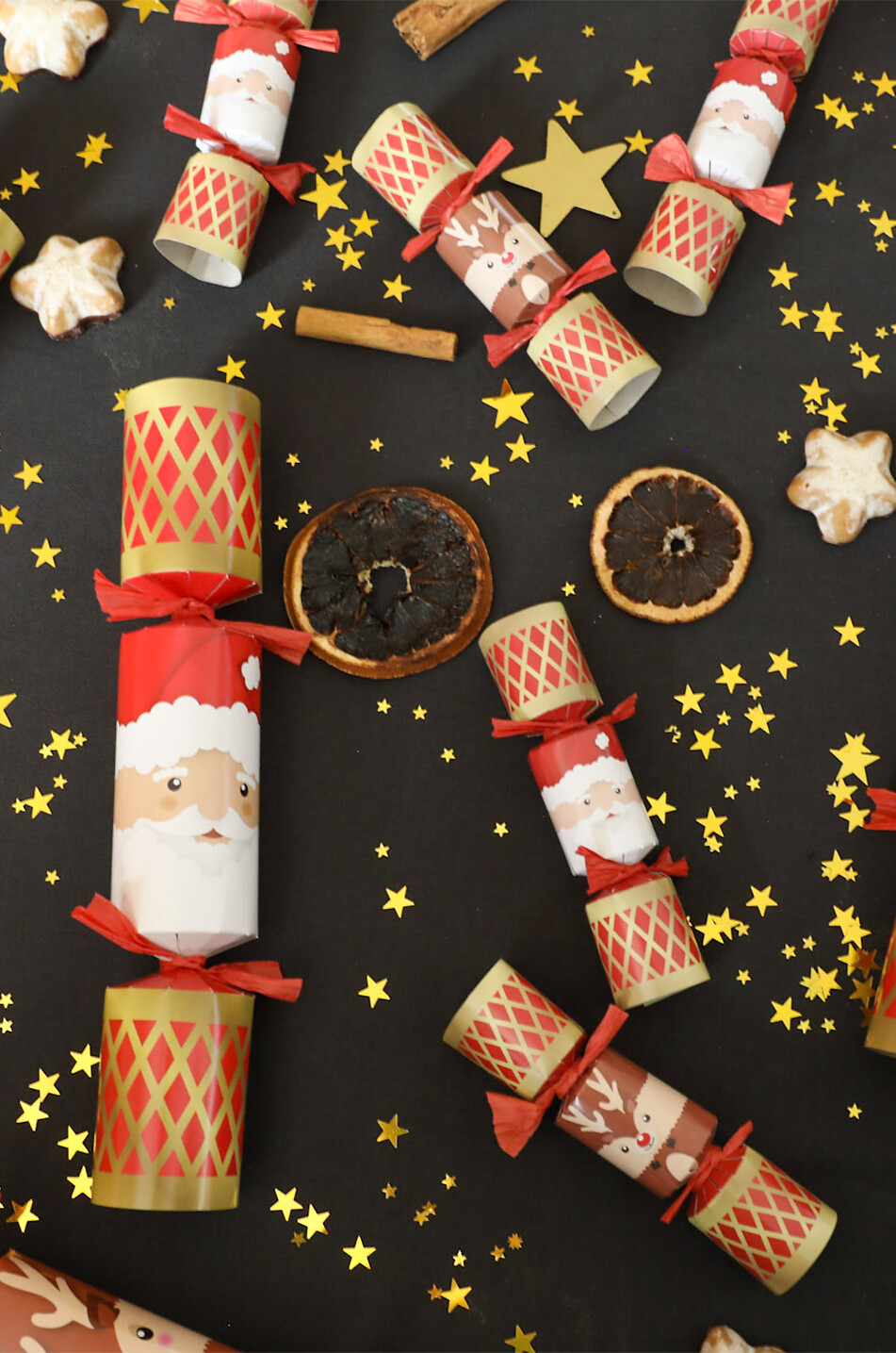 CELEBRATION CRACKERS Santa and Reindeer set of 6 mini Christmas crackers Home MULTI COLOURED 4