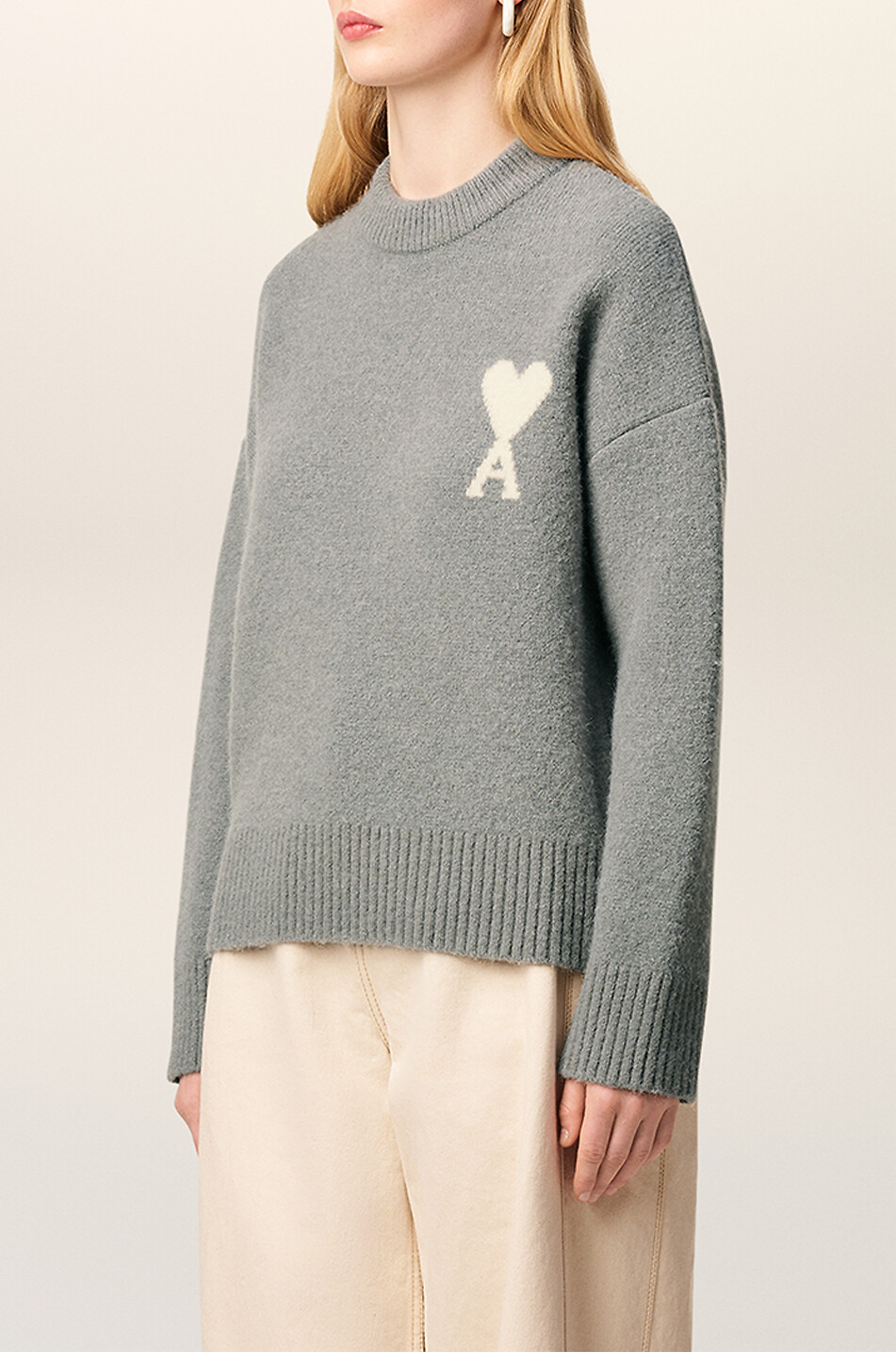 AMI Pull en maille d'alpaga à col rond Nuage Femme GRIS CLAIR 4