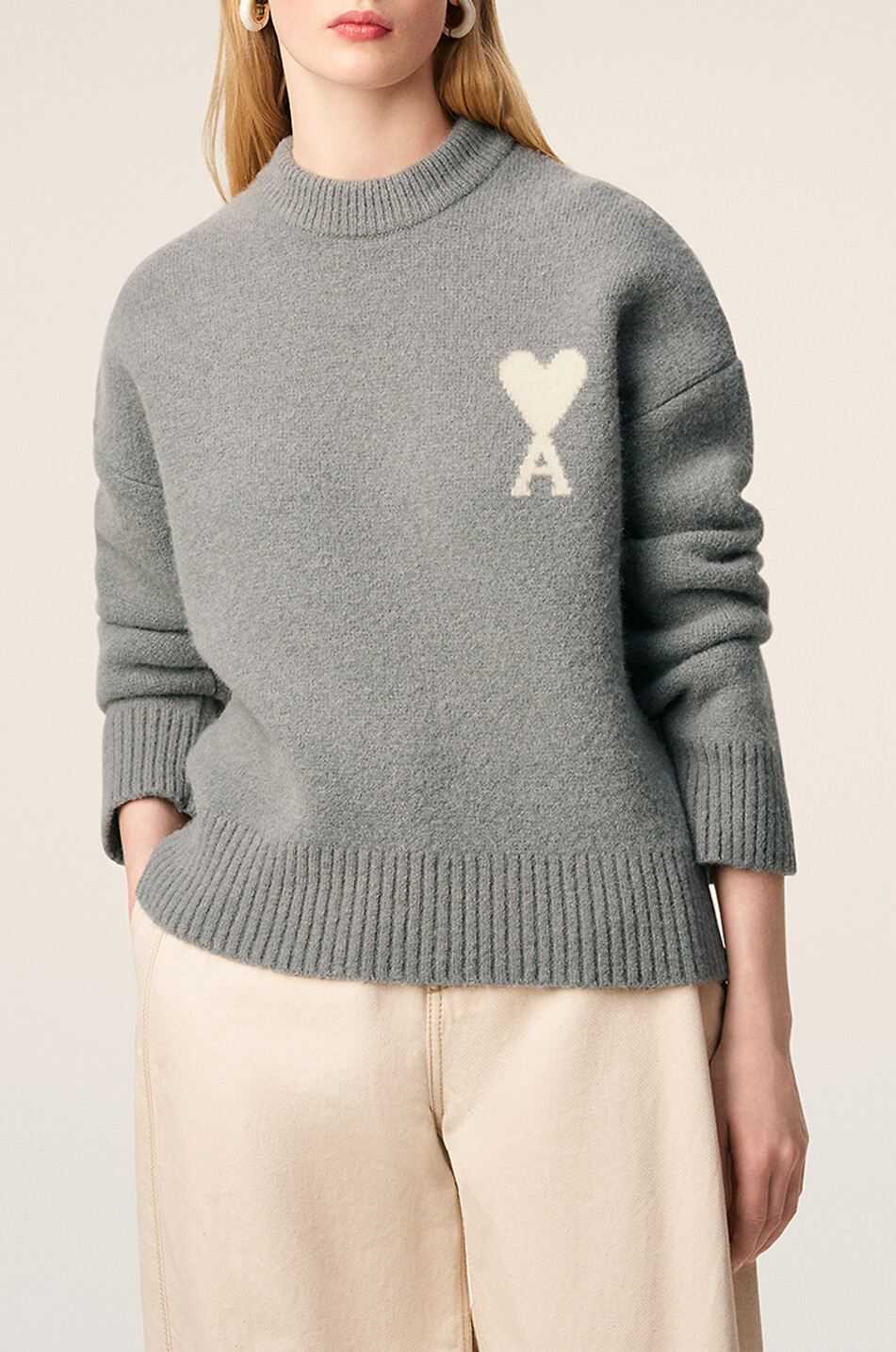 AMI Pull en maille d'alpaga à col rond Nuage Femme GRIS CLAIR 6