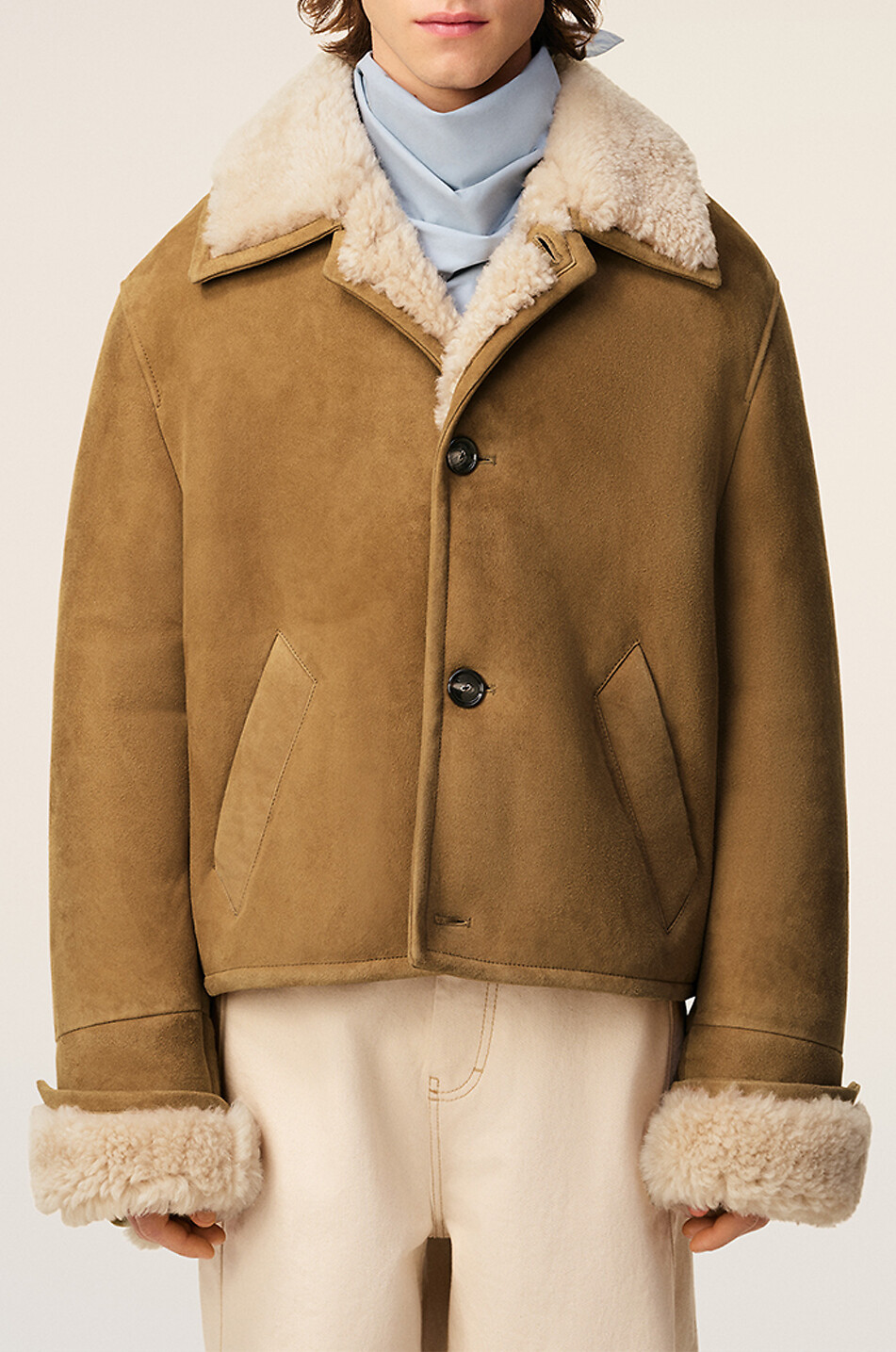 AMI Manteau court en peau lainée à col revers Homme CAMEL 6