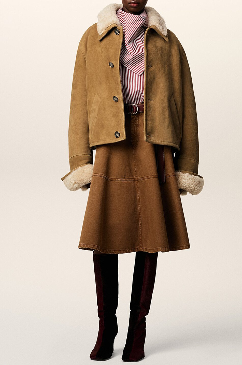 AMI Manteau court en peau lainée à col revers Homme CAMEL 7