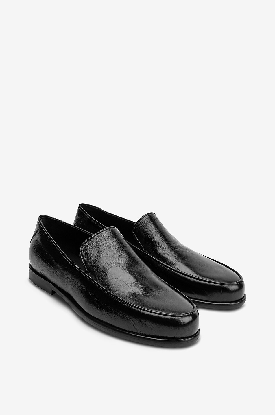 POEVE Nida crushed patent leather loafers Women BLACK 2