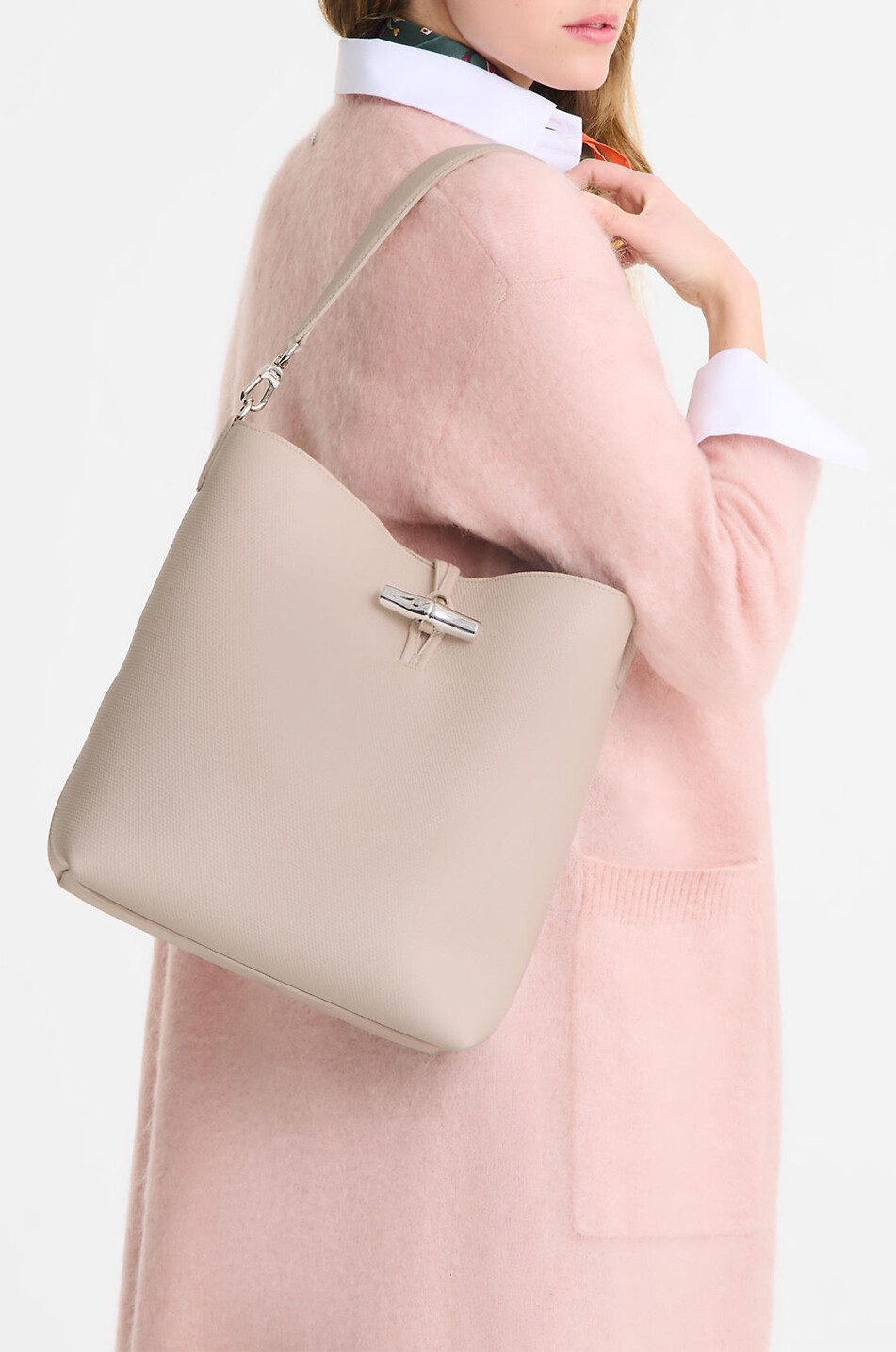 LONGCHAMP Le Roseau M grained leather shoulder bag Women Light beige 3