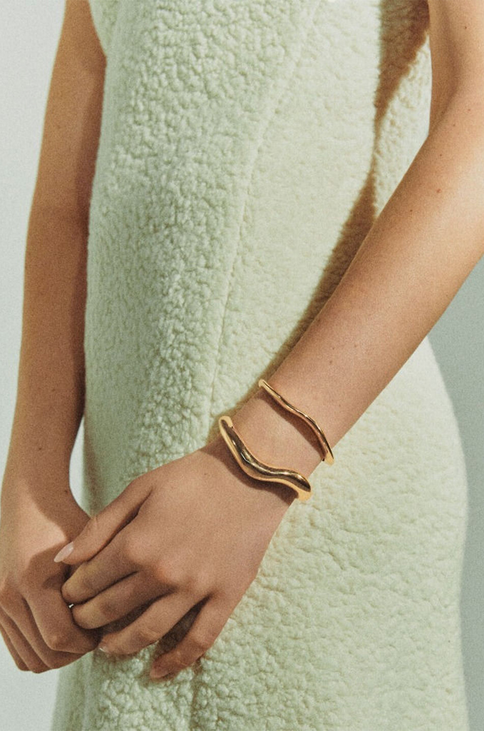 AGMES Welliger Armreif aus goldenem Silber Astrid Small Damen GOLDEN 2