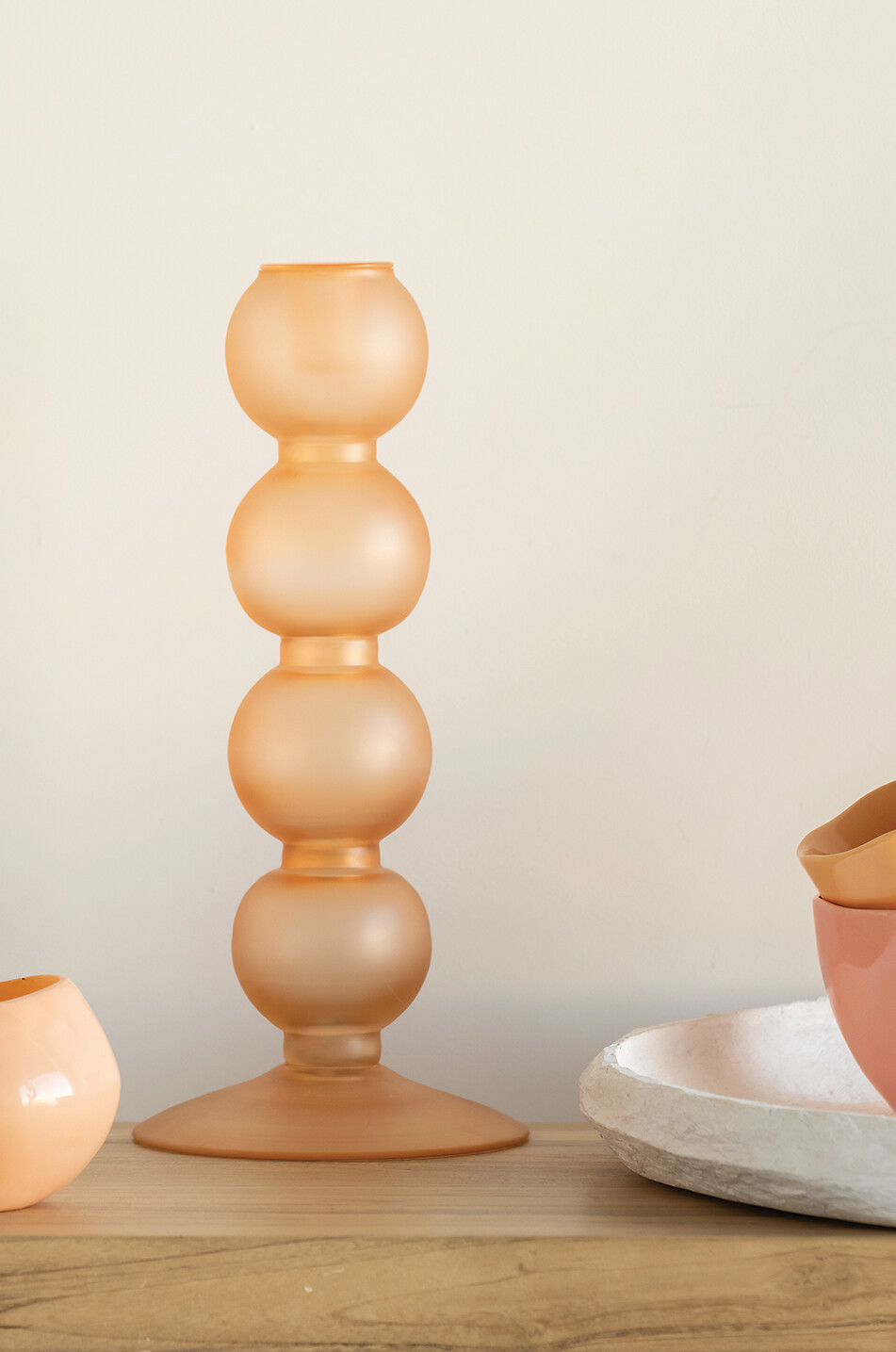 URBAN NATURE CULTURE AMSTERDAM Spitzkerzenhalter aus recyceltem Glas Pollini Haus KAMELFARBEN 3