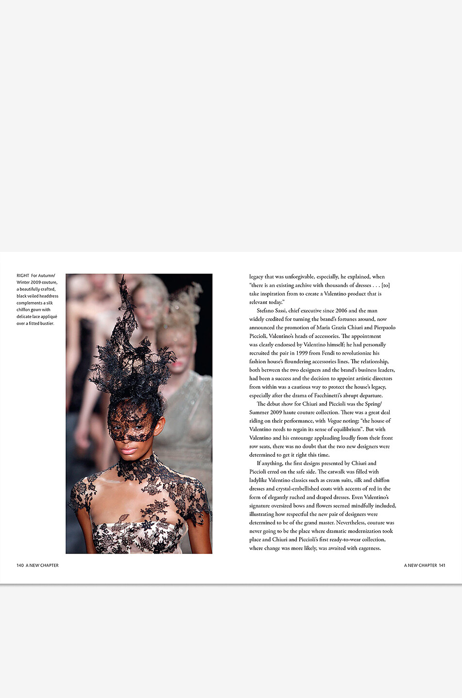 NEW MAGS Little Book Of Valentino coffee table book Home LIGHT PINK 3