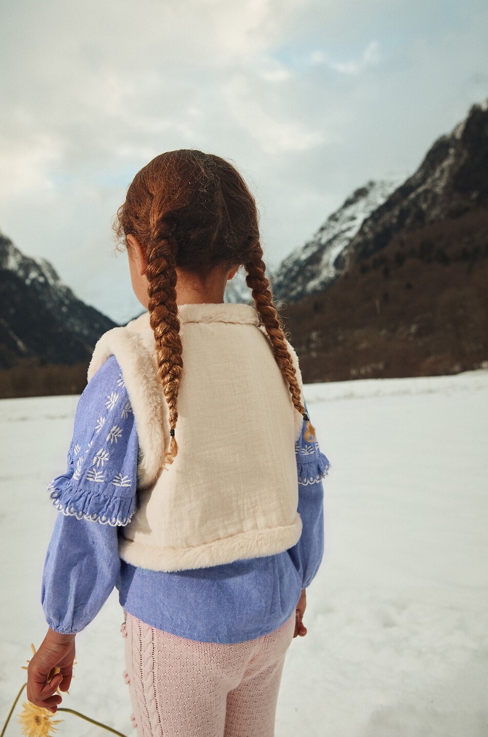 LOUISE MISHA Gilet réversible brodé fille en fourrure synthétique Librana Fille BLANC CASSE 6