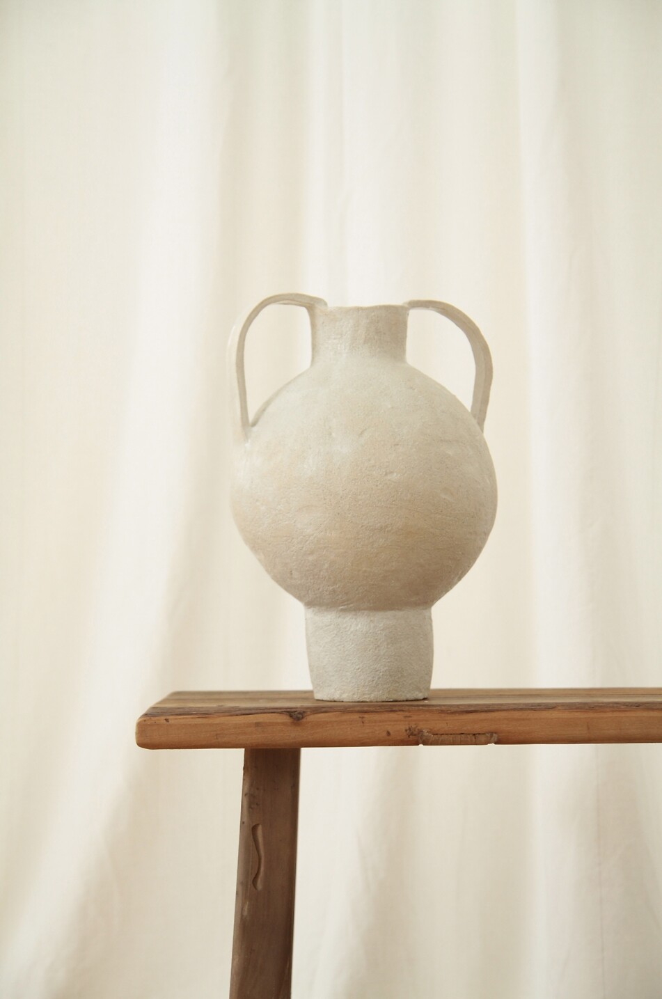 CLANDESTINE CERAMIQU Keramik-Vase Haus WEISS 4