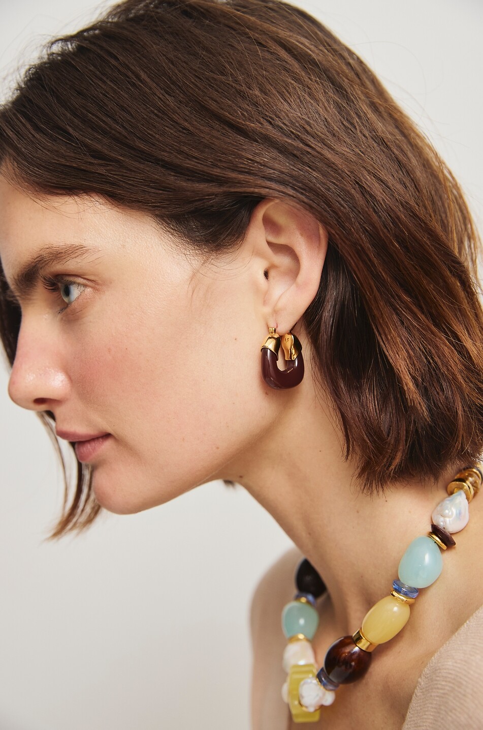 LIZZIE FORTUNATO Mini Organic Hoops Espresso resin and brass hoop earrings Women BROWN 2