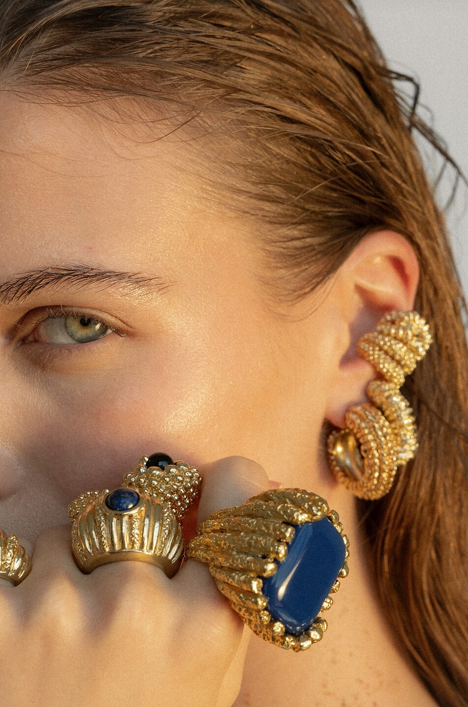 PAOLA SIGHINOLFI Boucles d'oreilles texturées dorées Loop Femme DORE 7