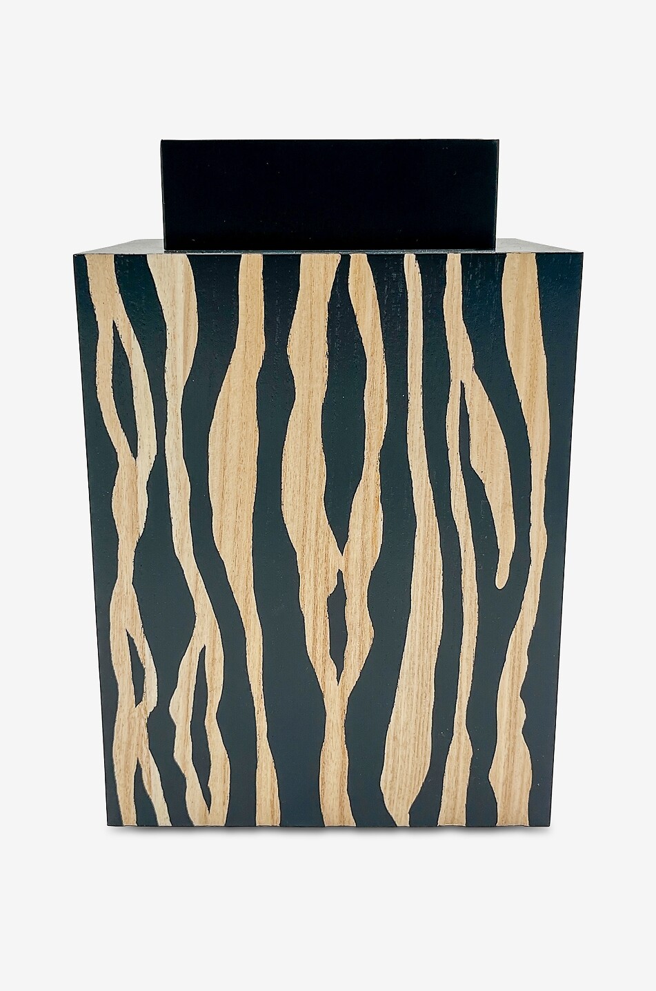 Decorative carved wooden pot - H33