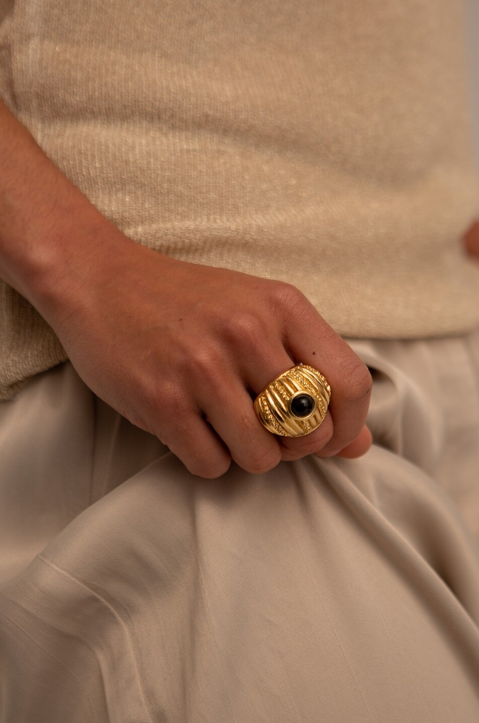 PAOLA SIGHINOLFI Reef fluted golden ring with onyx Women GOLDEN 4