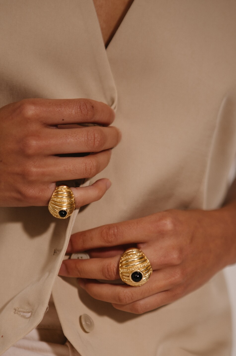 PAOLA SIGHINOLFI Reef fluted golden ring with onyx Women GOLDEN 6